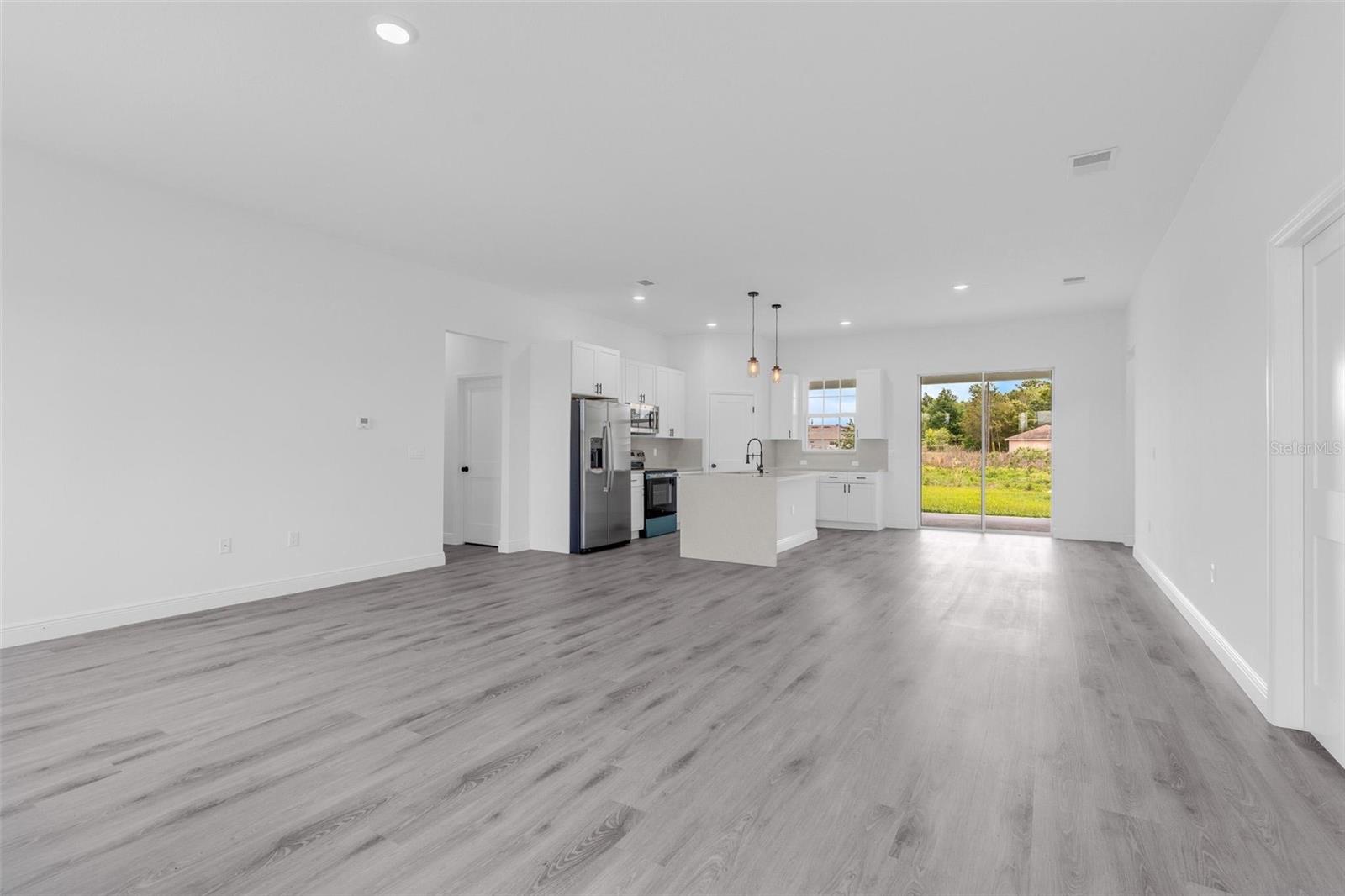 MARION OAKS 10 - Residential