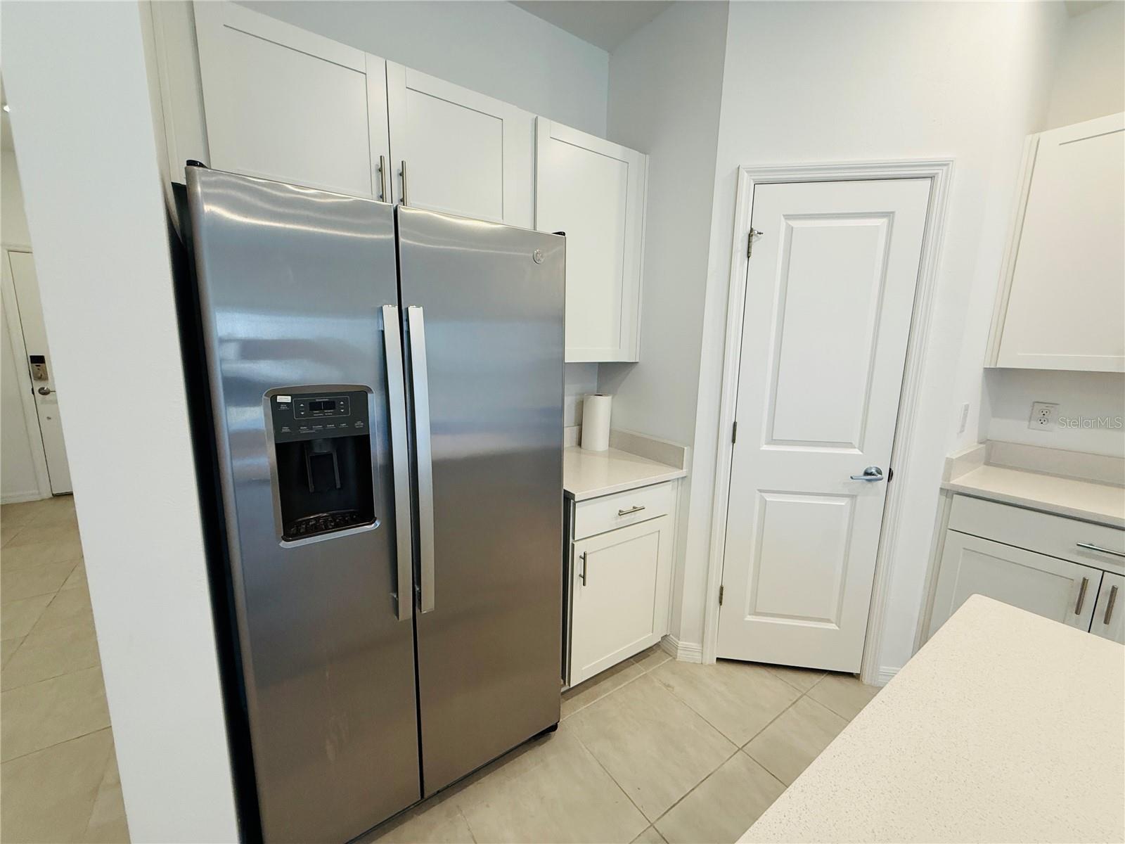 RIVER LNDG PH 2E-2F-3E - Residential Lease