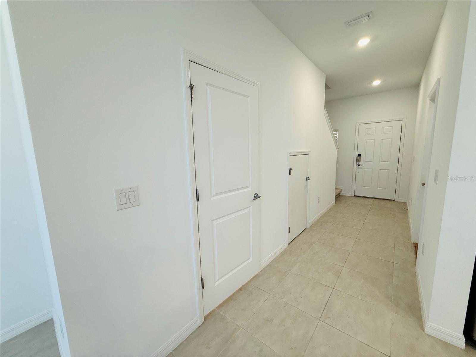 RIVER LNDG PH 2E-2F-3E - Residential Lease