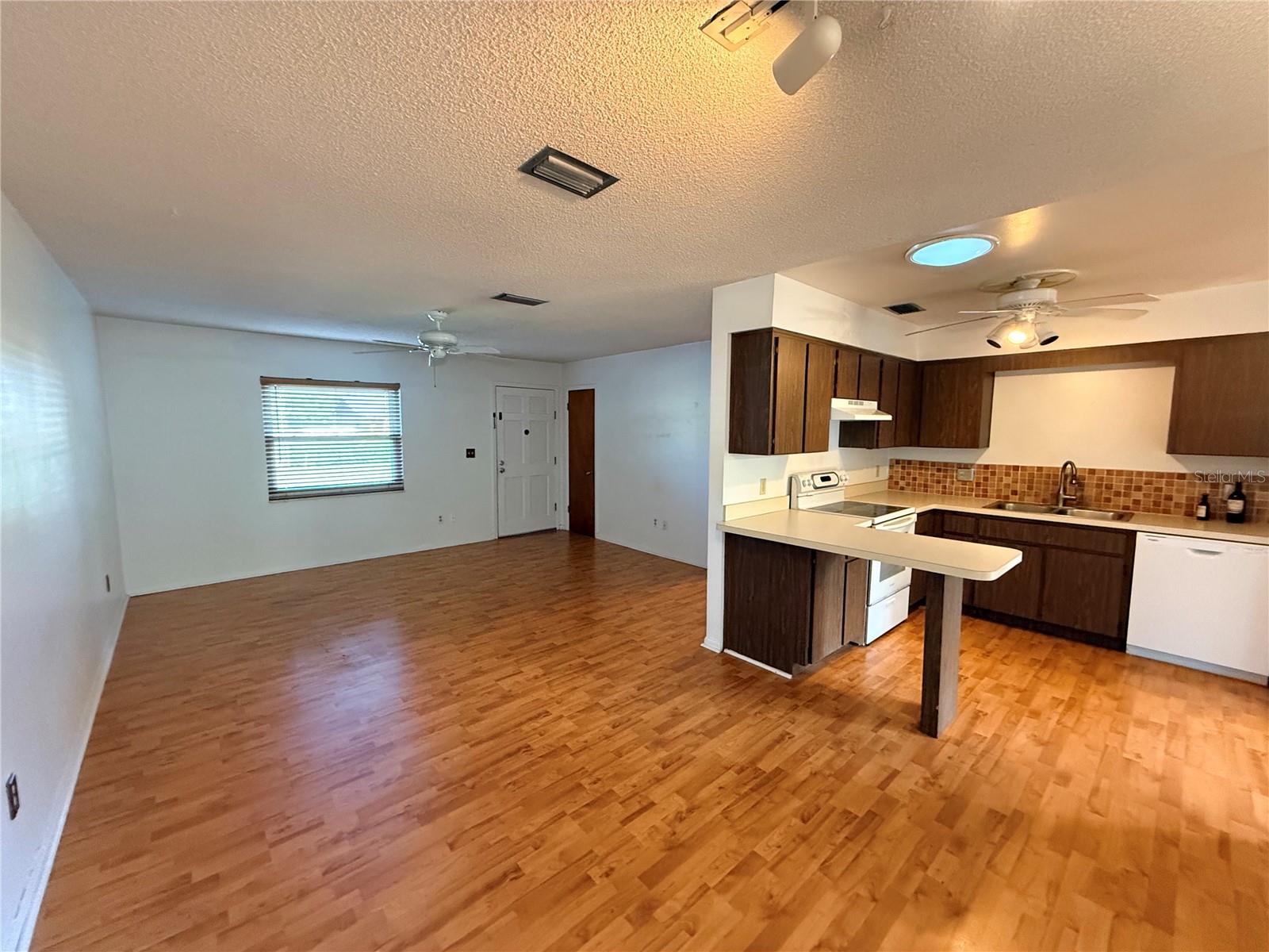 303 N BOUNDARY AVENUE