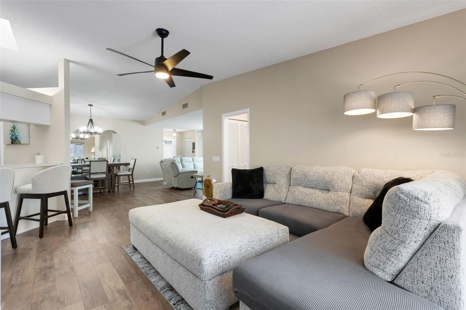 GARDEN LAKES VILLAS SEC 1 - Residential