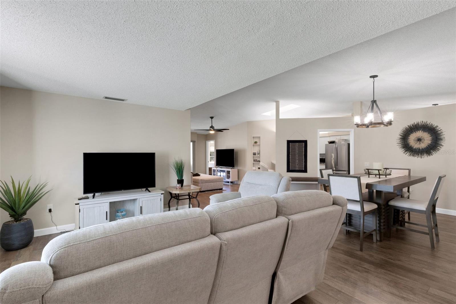 GARDEN LAKES VILLAS SEC 1 - Residential