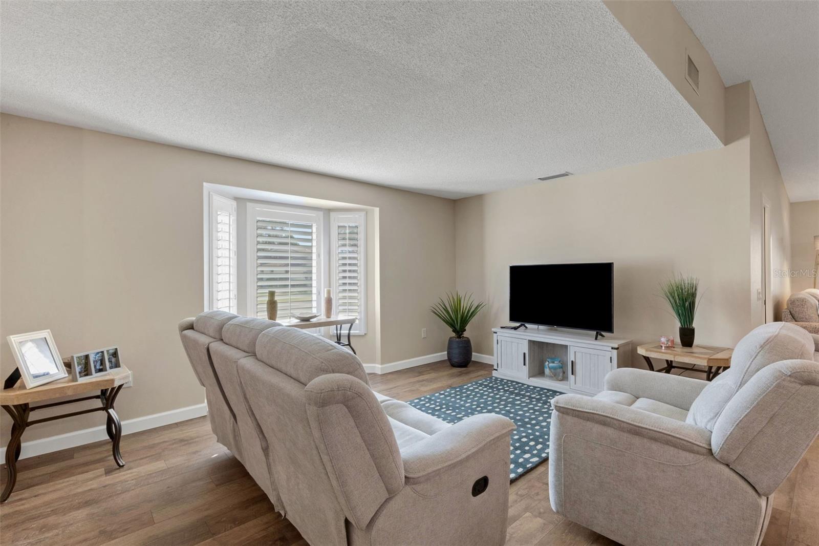 GARDEN LAKES VILLAS SEC 1 - Residential