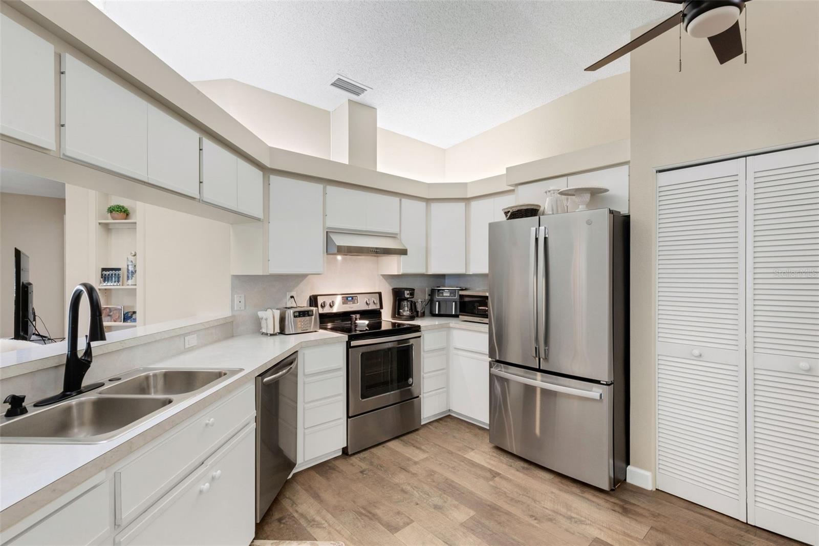 GARDEN LAKES VILLAS SEC 1 - Residential