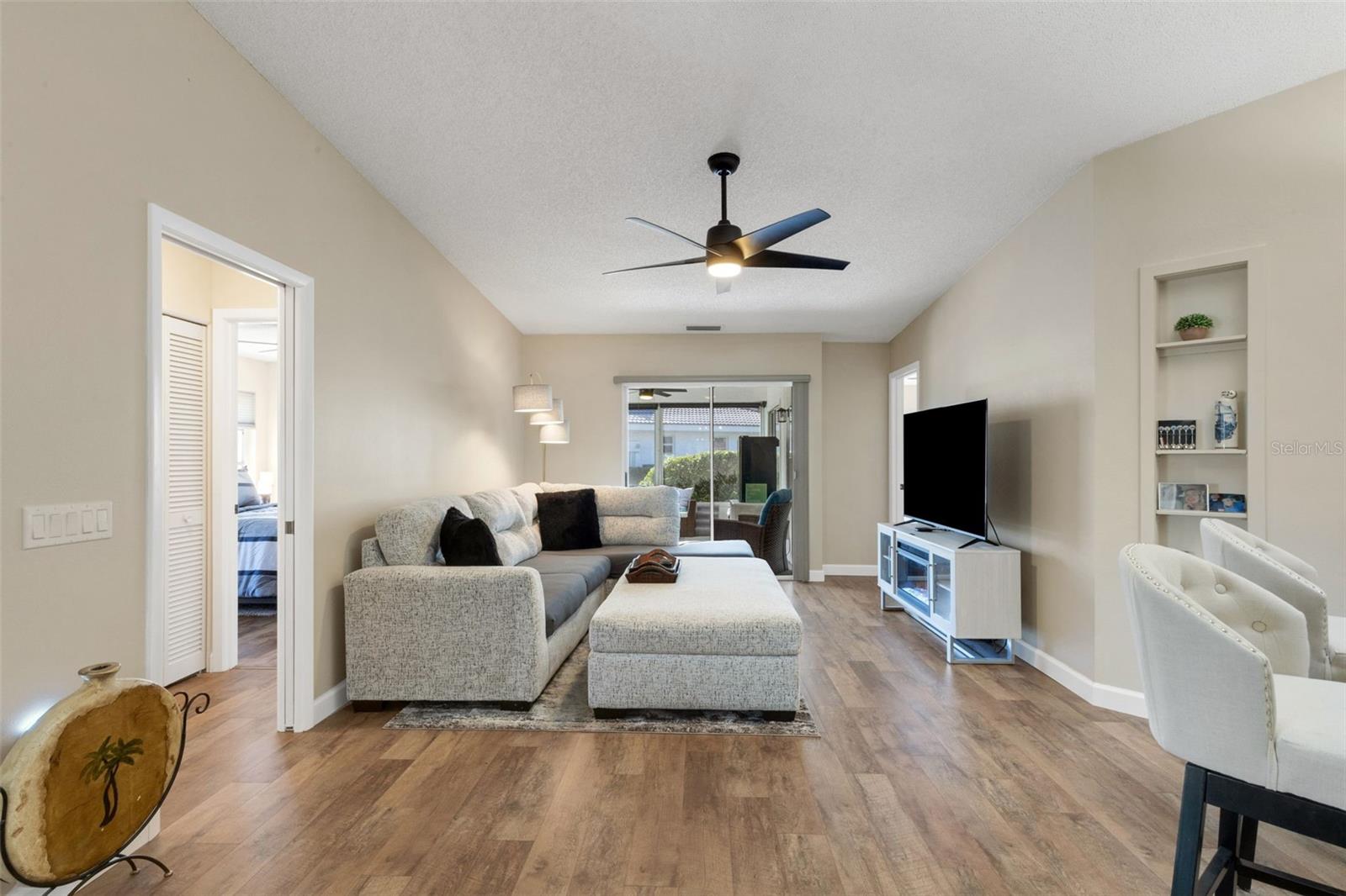 GARDEN LAKES VILLAS SEC 1 - Residential