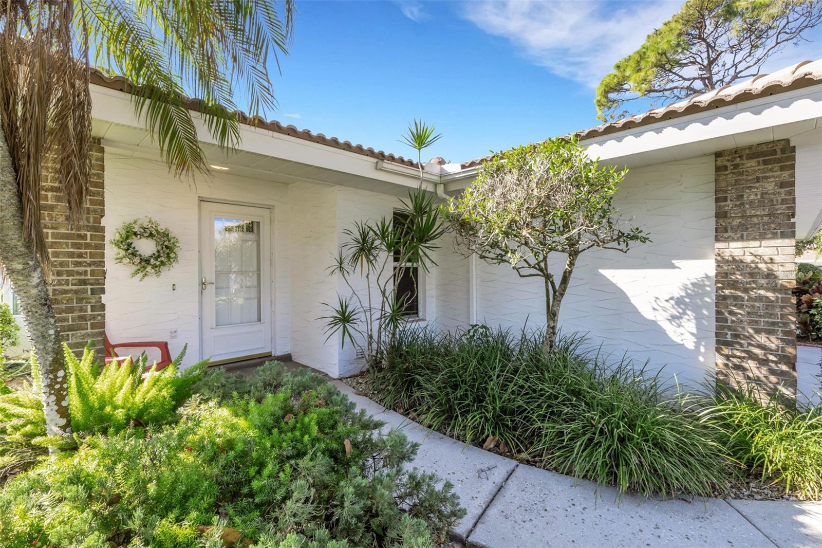 GARDEN LAKES VILLAS SEC 1 - Residential