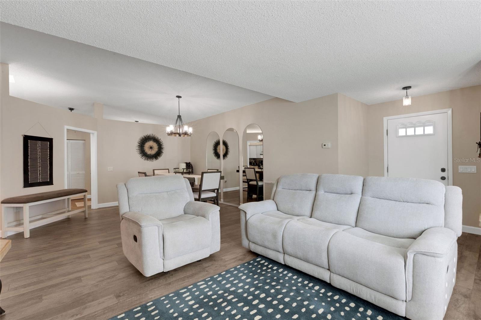 GARDEN LAKES VILLAS SEC 1 - Residential