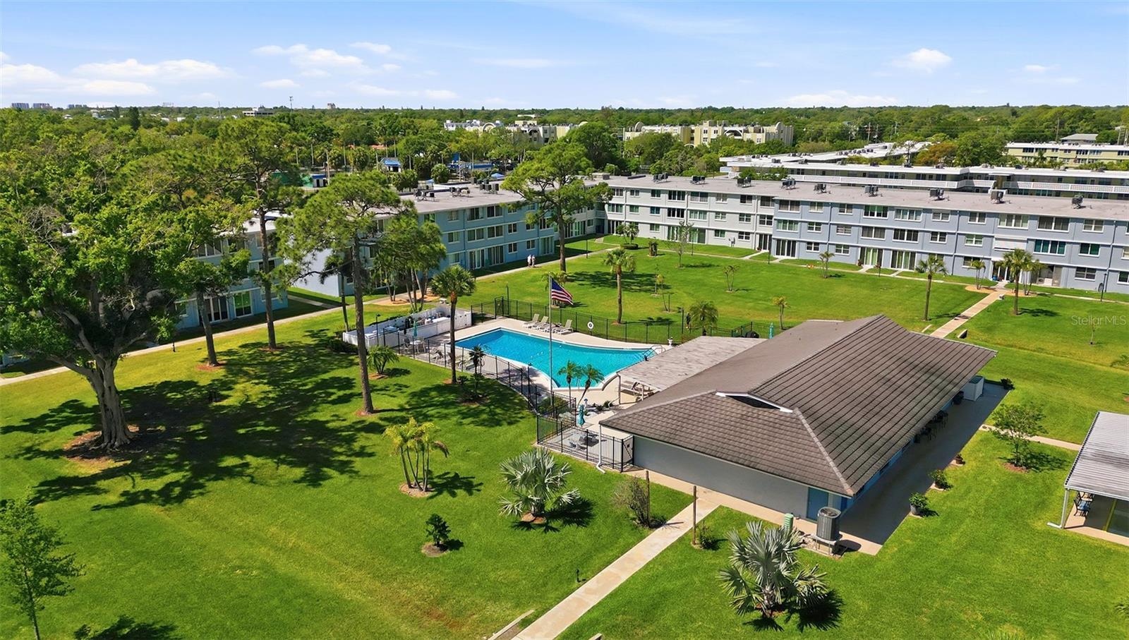 WINSTON PARK NORTHEAST - Residential