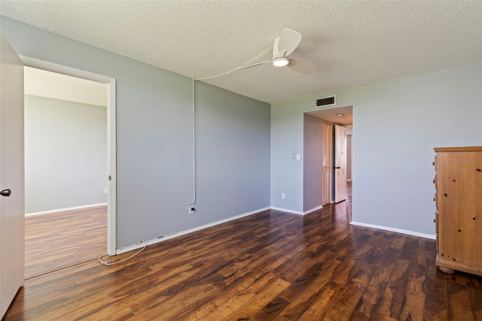 WINSTON PARK NORTHEAST - Residential