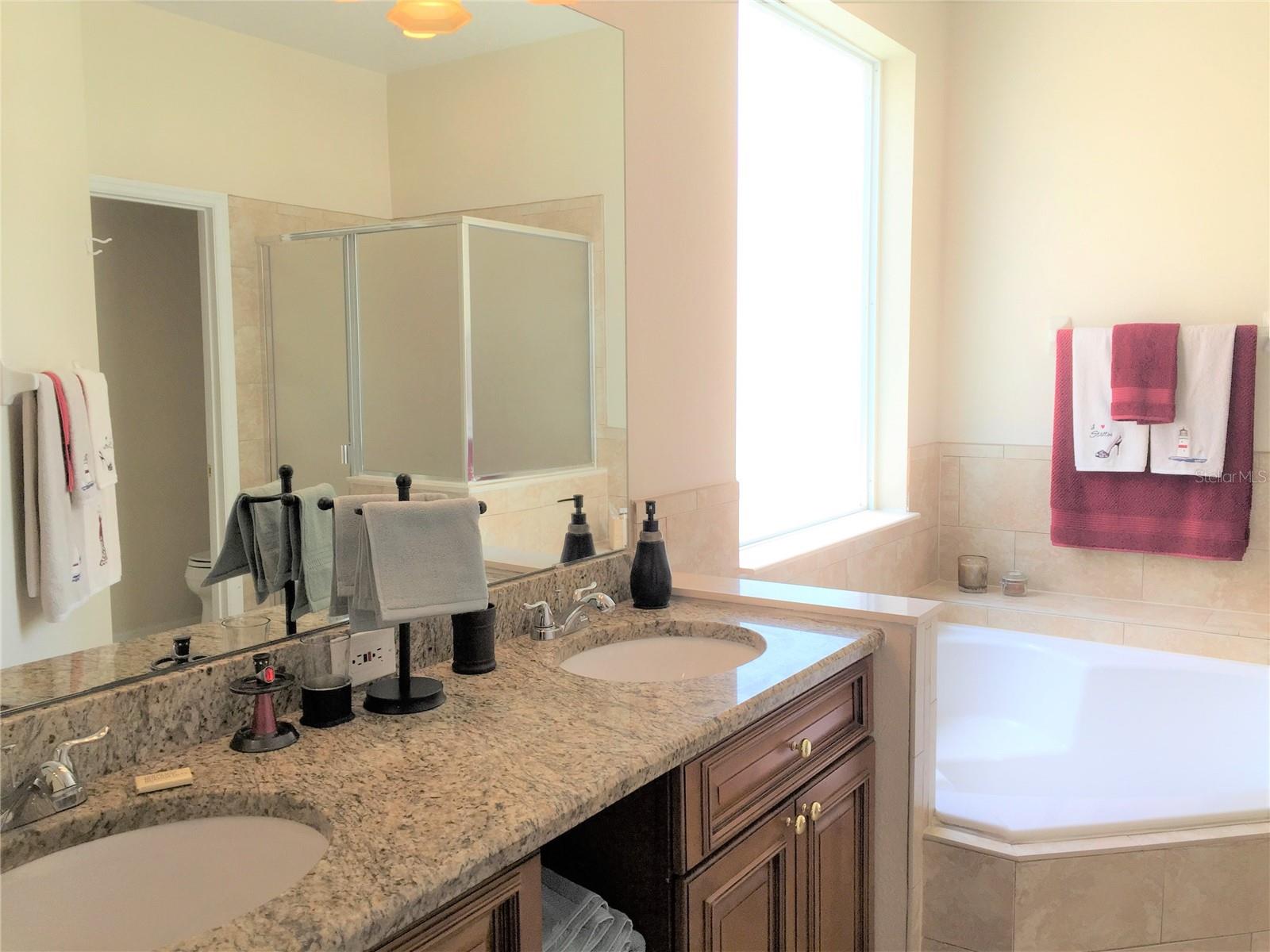 LAKE BERKLEY RESORT - Residential