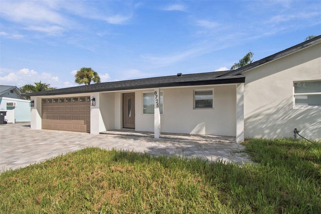 Photo of 8725 Thornwood Lane, Tampa, FL 33615 (MLS # TB8549305)