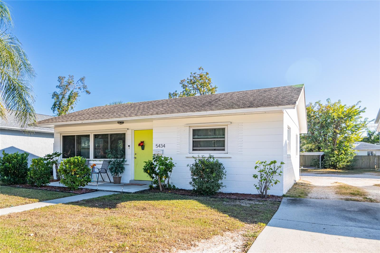 CRESTMONT - Residential