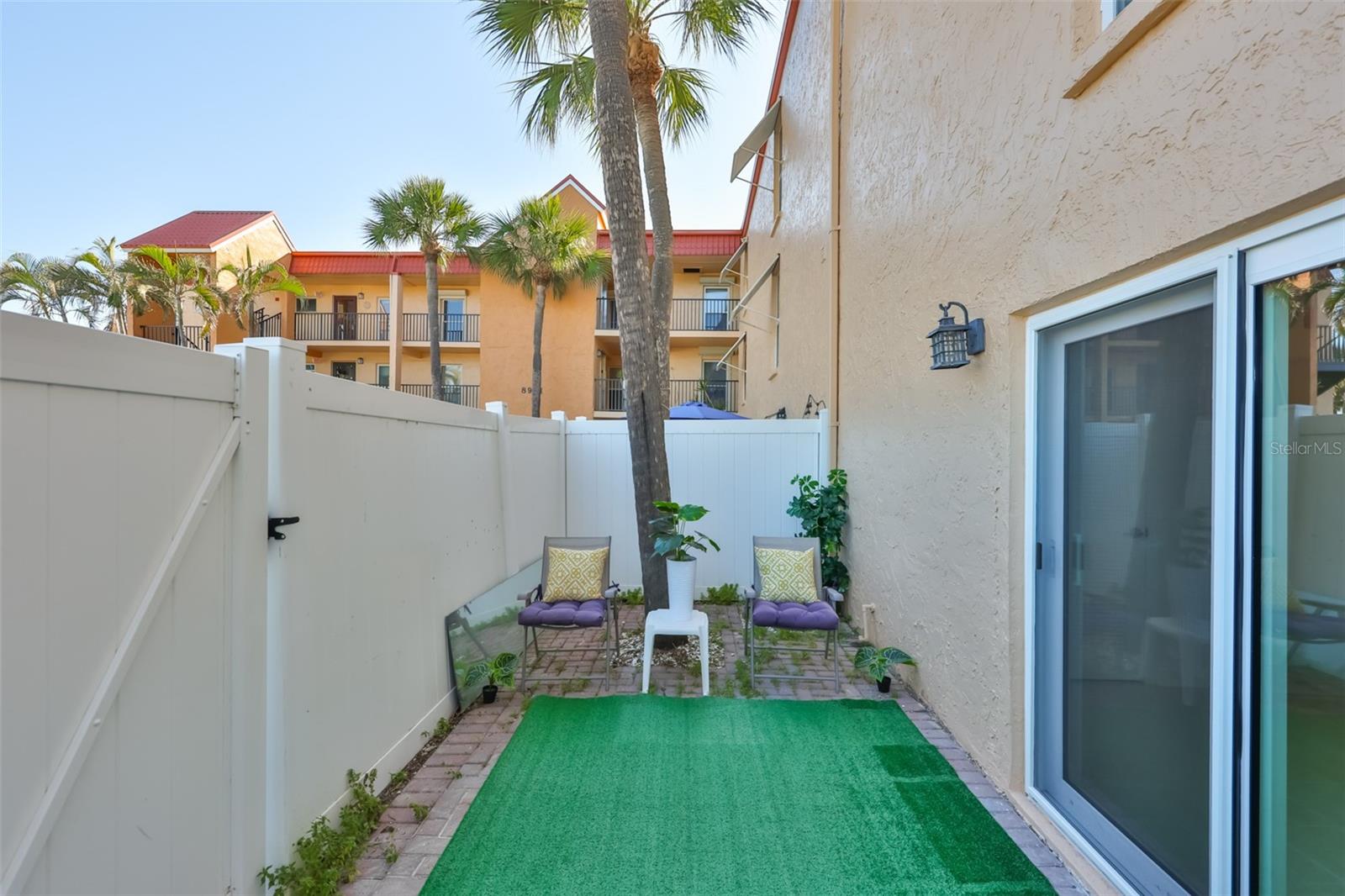 BOCA SHORES CONDO - Residential