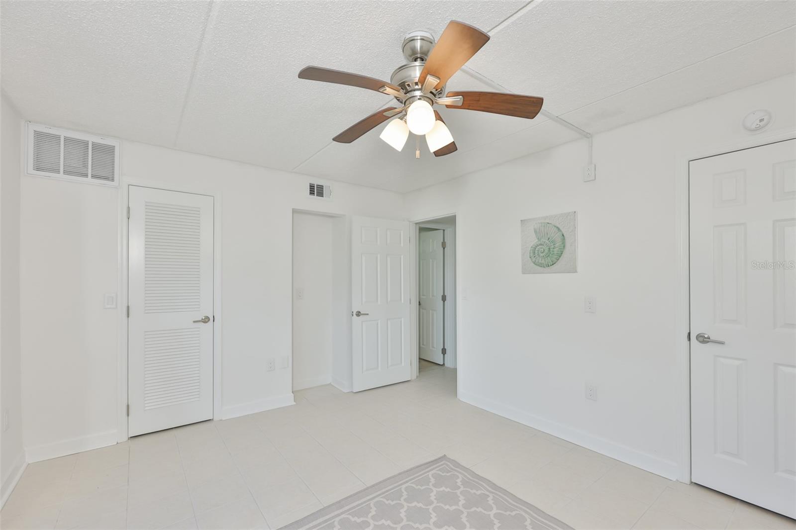 BOCA SHORES CONDO - Residential