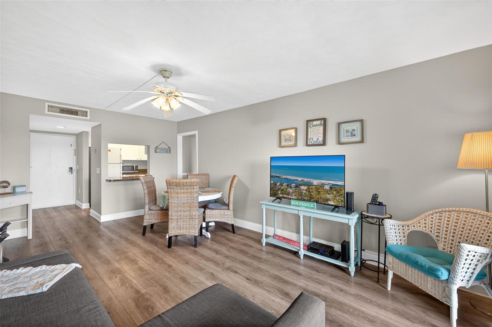 19451 GULF BOULEVARD 204