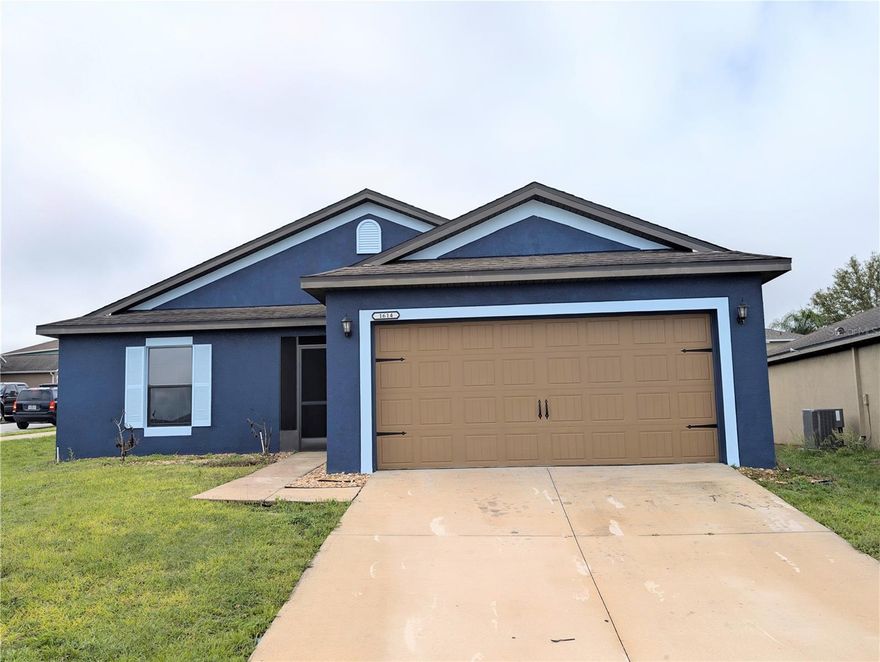 Stop renting and start owning! This charming 3/2 home features a comfortable living area and recent updates including fresh paint. With three spacious bedrooms, there is plenty of room to grow. The low-maintenance exterior and convenient location near Downtown Dundee.
Schedule your showing now!!  Home move-in ready.