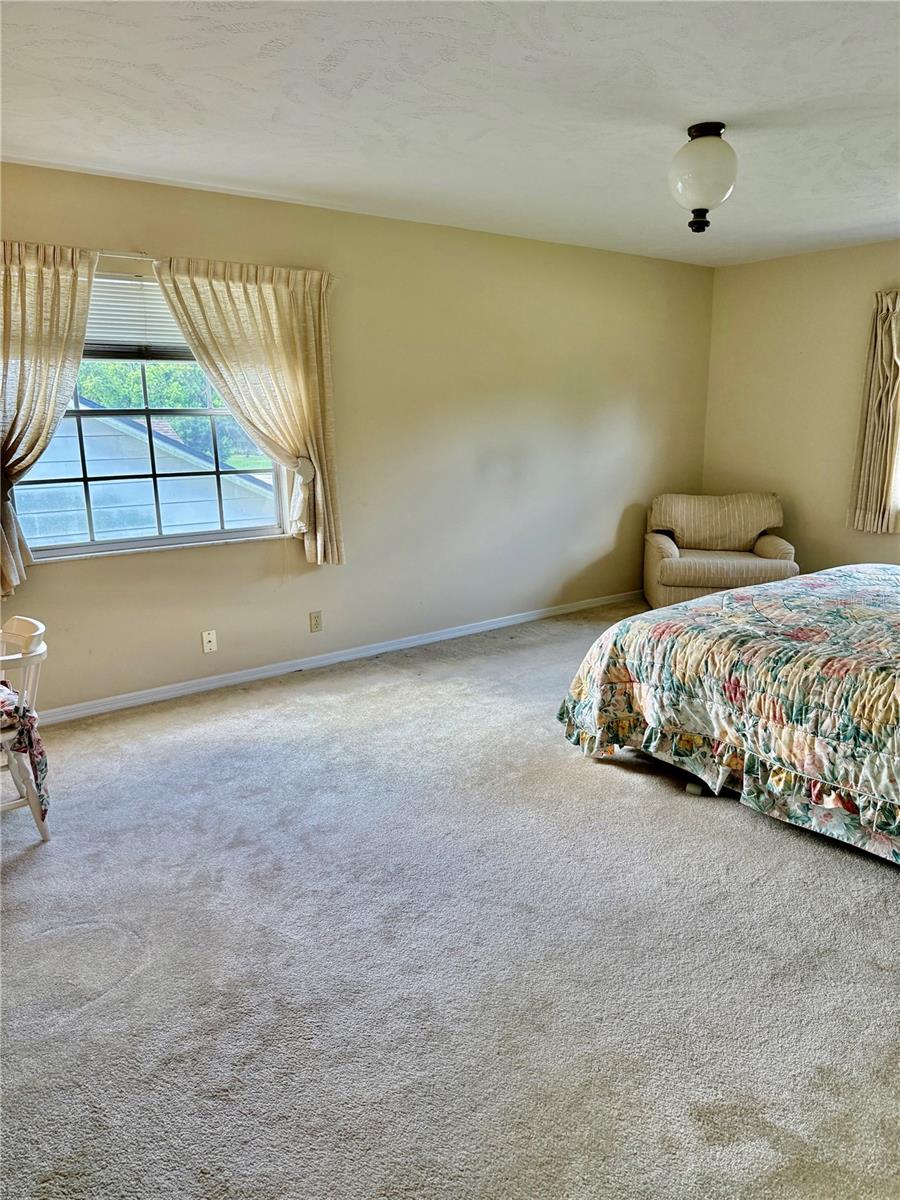 517 ROLLINGVIEW DRIVE