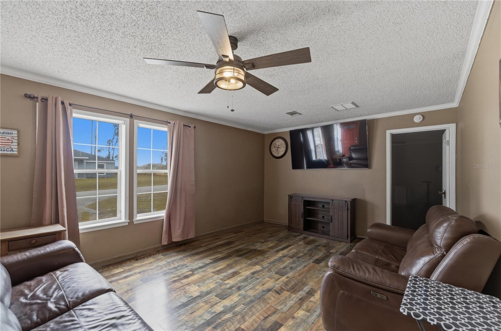 VICTORIA HEIGHTS - Residential