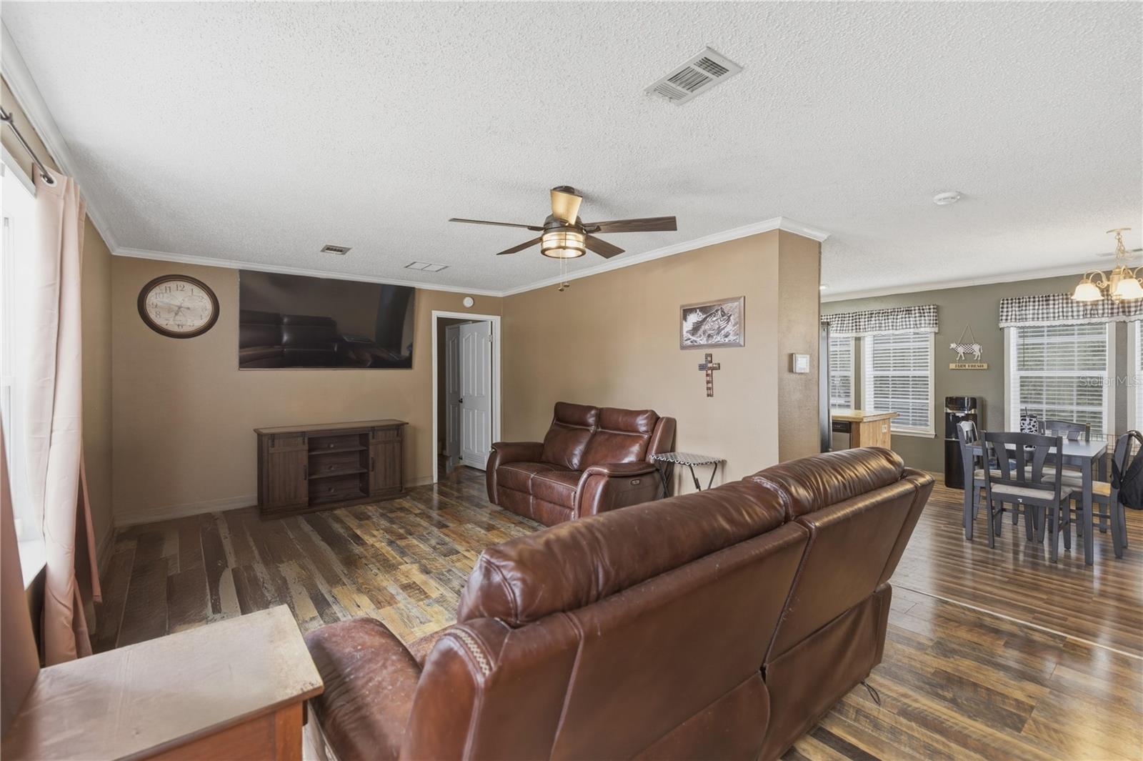 VICTORIA HEIGHTS - Residential