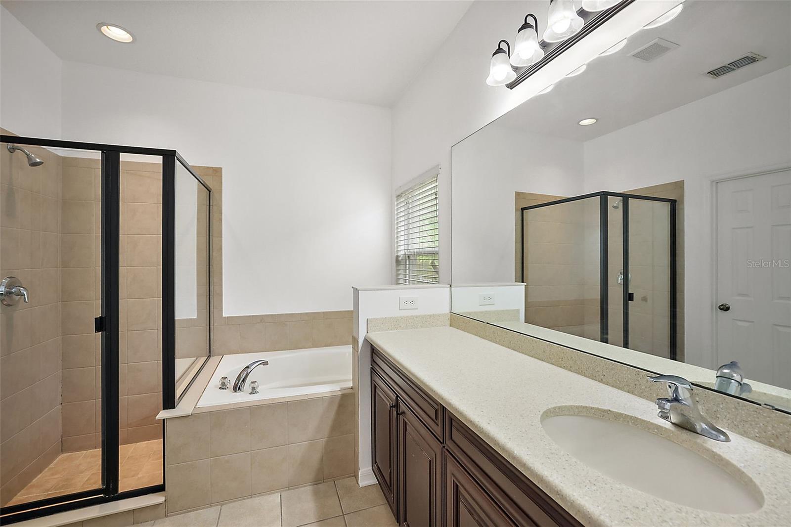 GROVELAND WATERSIDE POINTE PH 01 - Residential