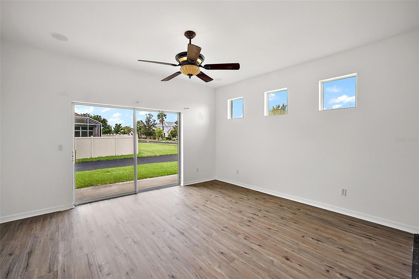 GROVELAND WATERSIDE POINTE PH 01 - Residential