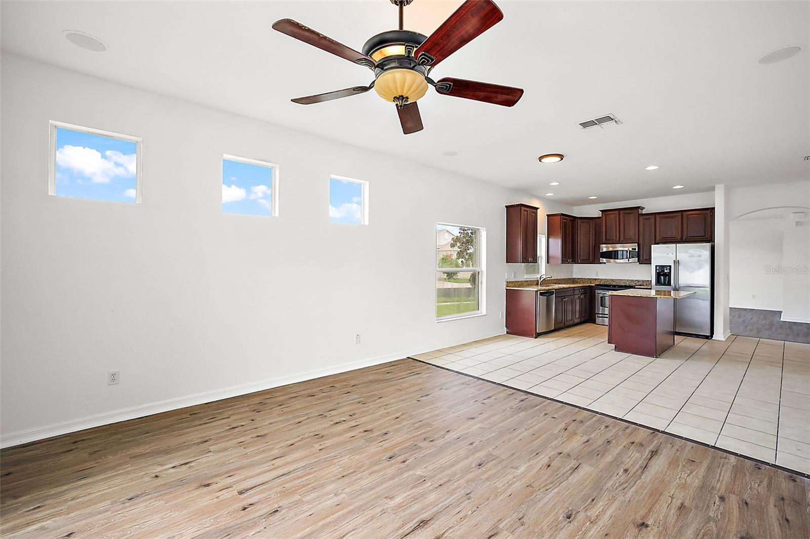 GROVELAND WATERSIDE POINTE PH 01 - Residential