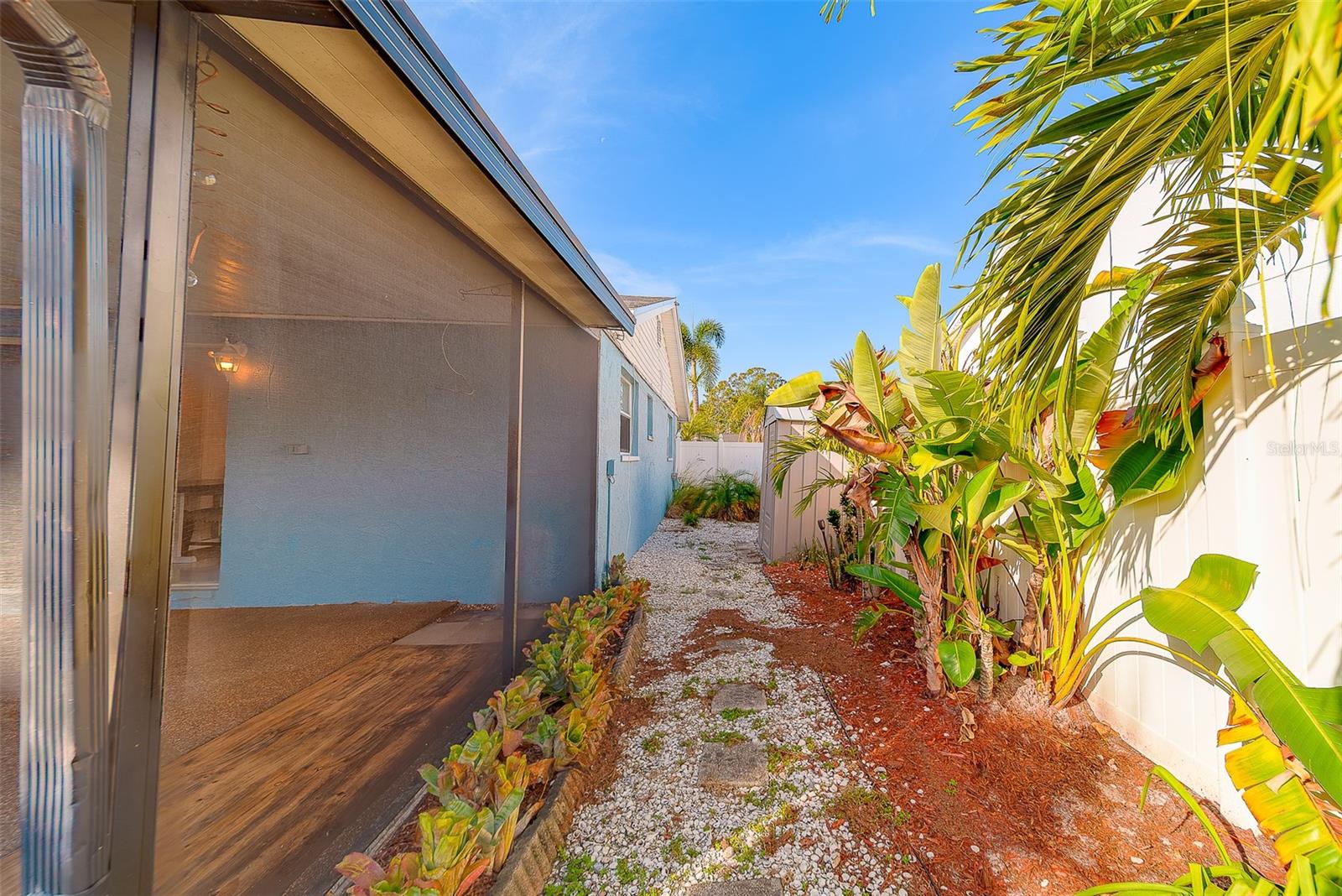 ORANGEWOOD HIGHLANDS - Residential Lease