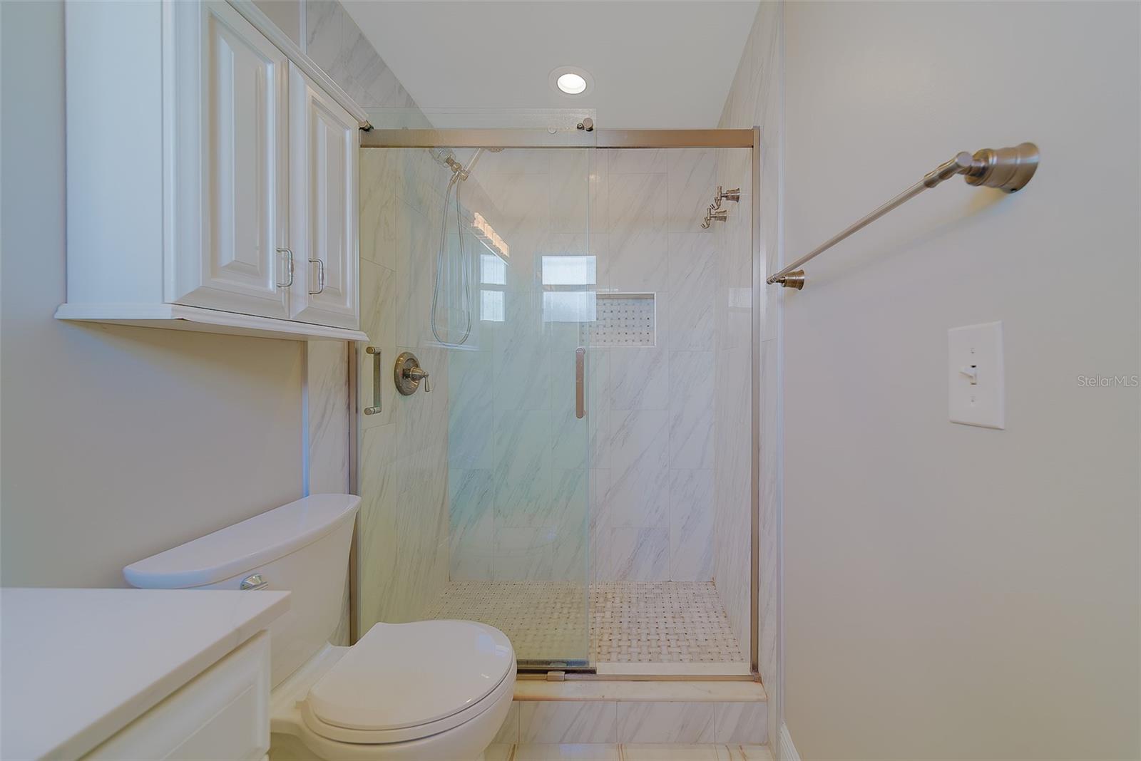 ORANGEWOOD HIGHLANDS - Residential Lease