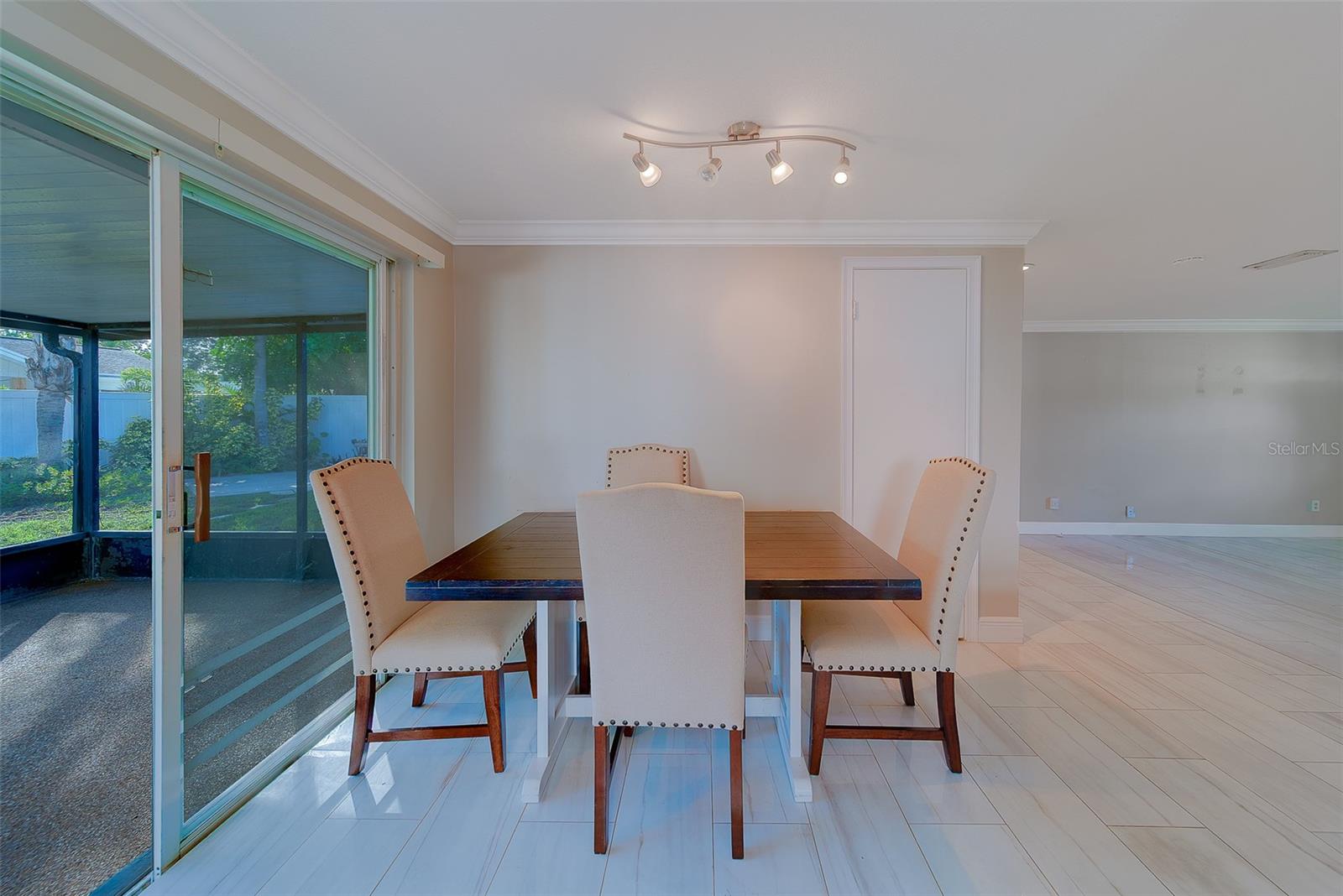 ORANGEWOOD HIGHLANDS - Residential Lease