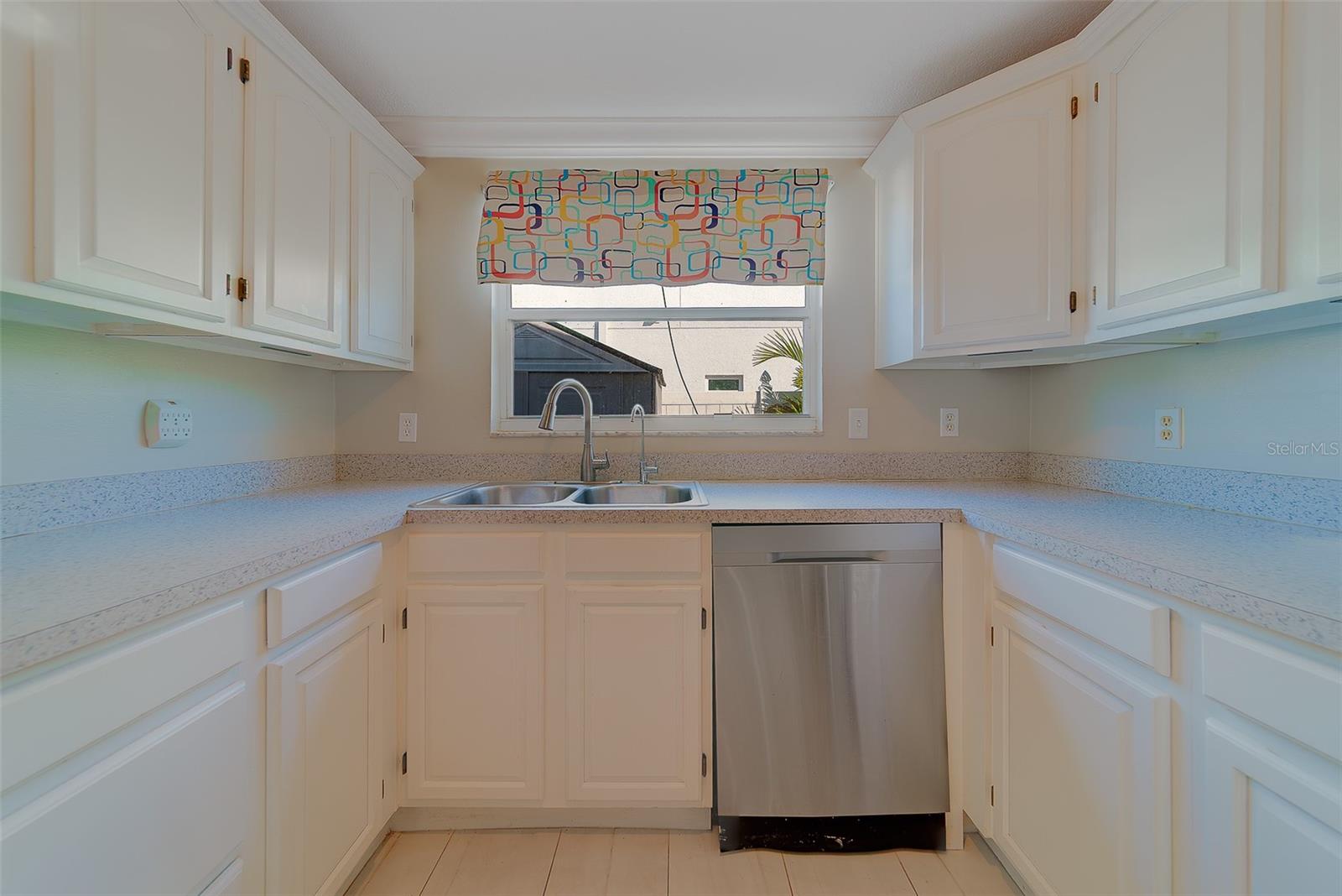 ORANGEWOOD HIGHLANDS - Residential Lease