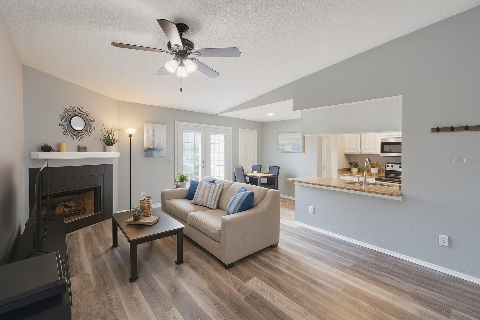 2550 ALAFAYA TRAIL 9303