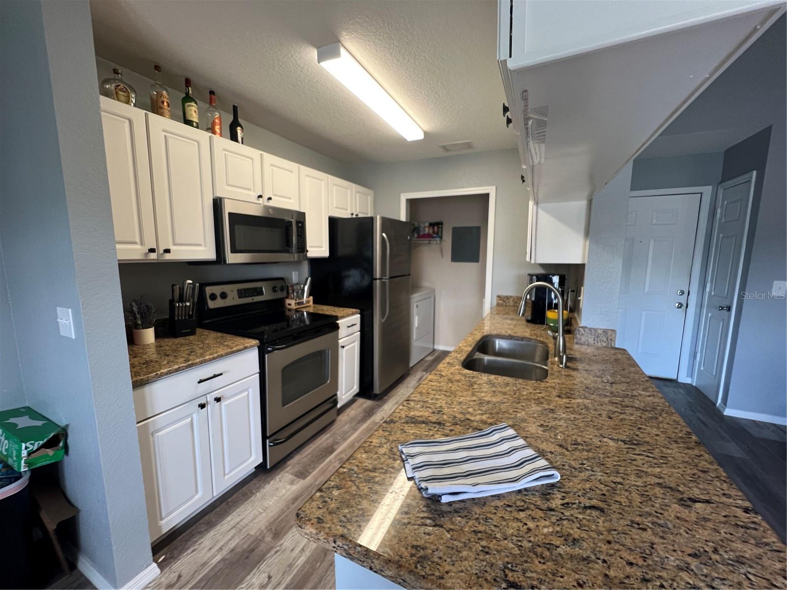 2550 ALAFAYA TRAIL 9303