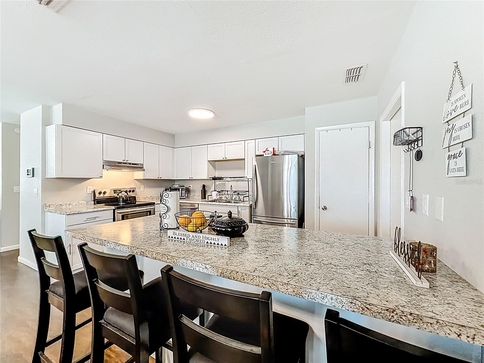 SILVER SPGS SHORES UN 68 - Residential