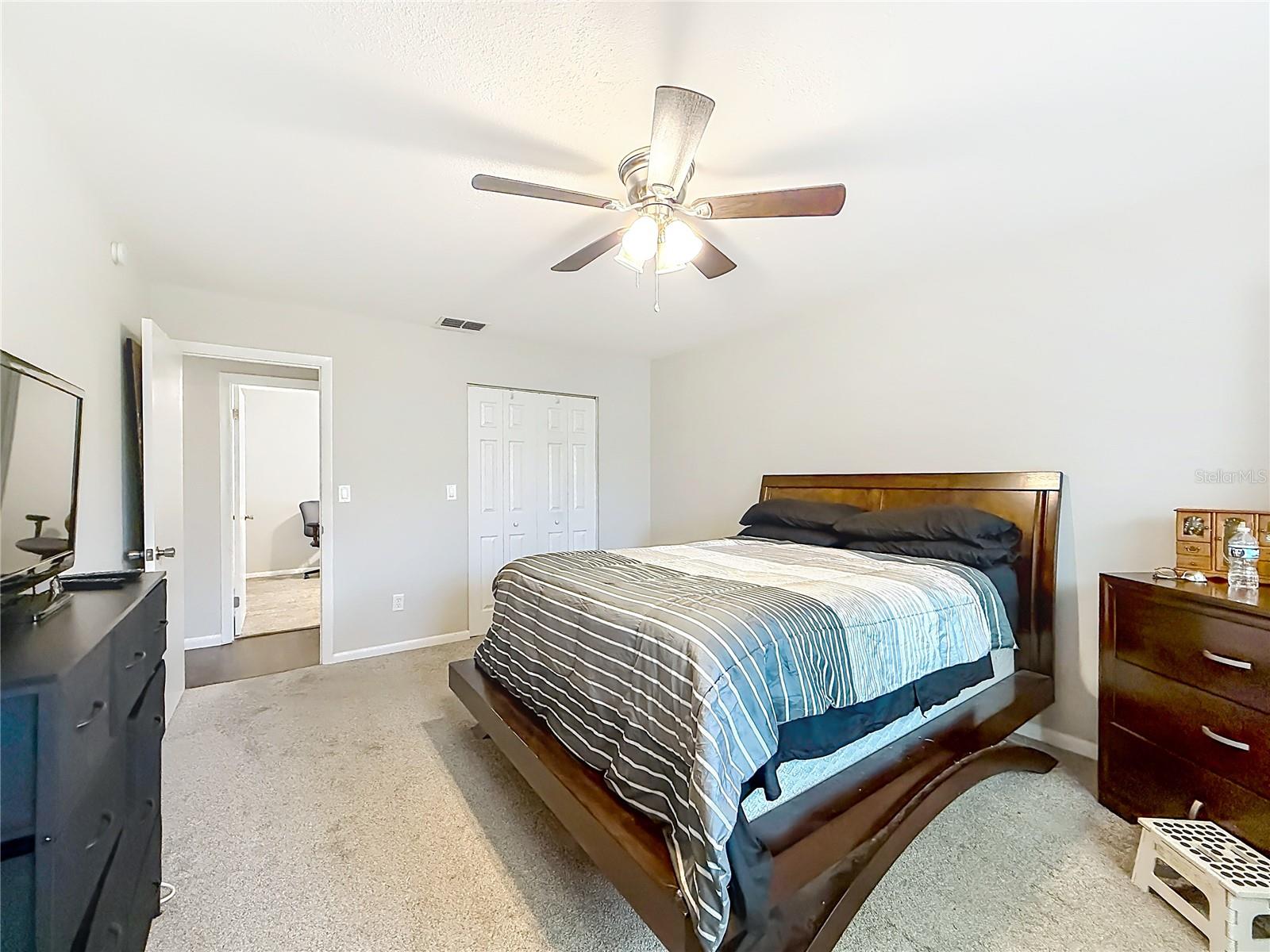 SILVER SPGS SHORES UN 68 - Residential