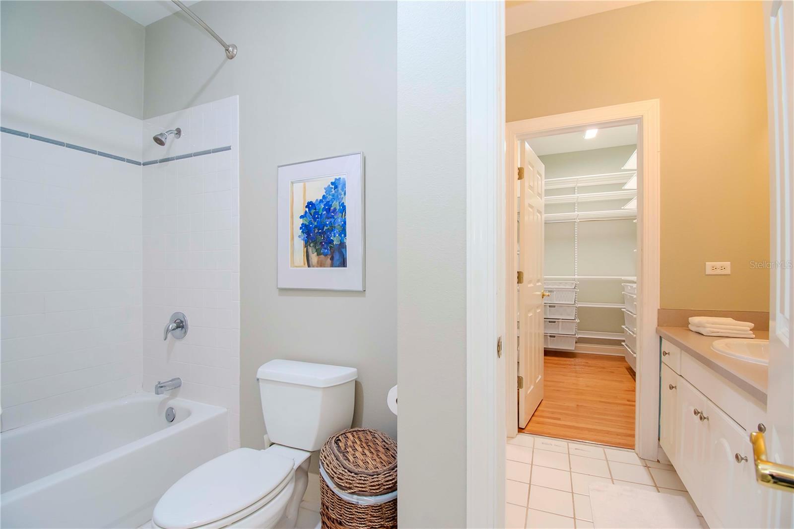 THE TWNHMS AT HARBOUR BAY P - Residential Lease