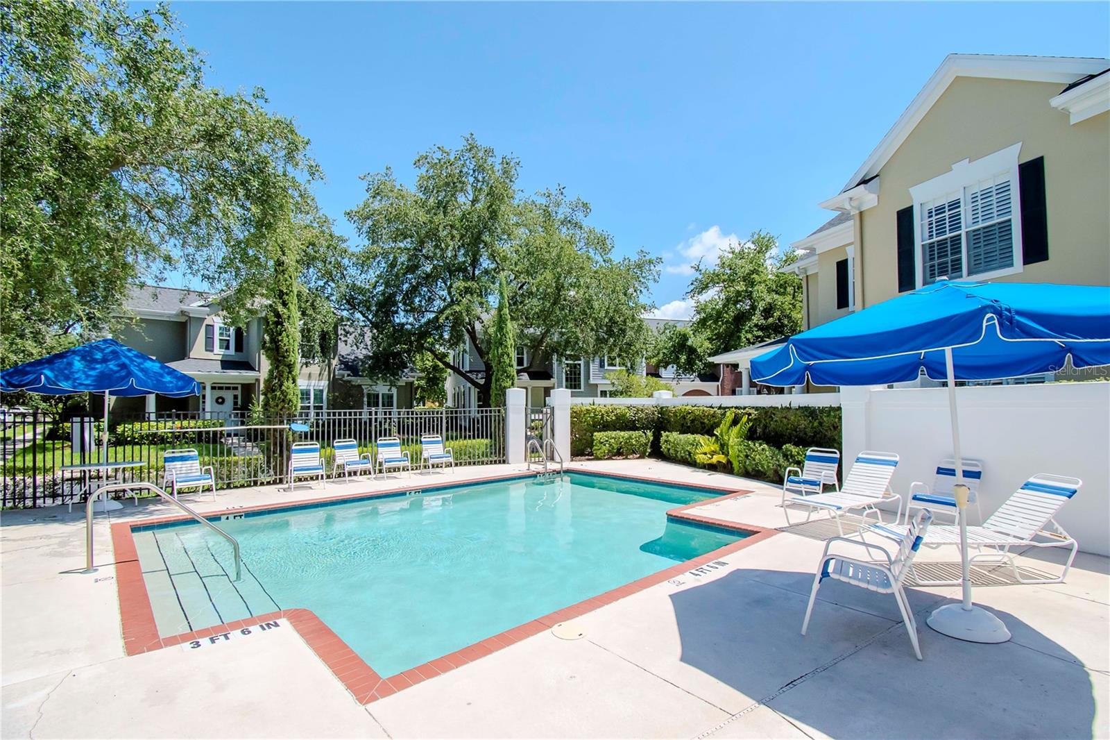 THE TWNHMS AT HARBOUR BAY P - Residential Lease