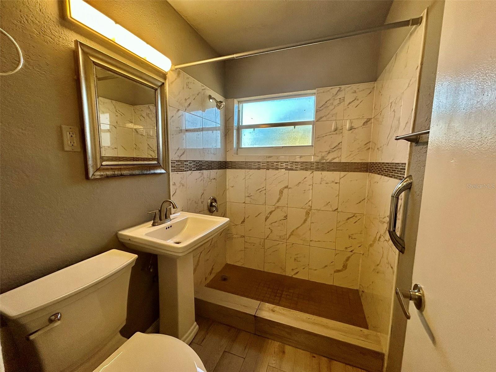 PORT CHARLOTTE SEC 033 - Residential Lease