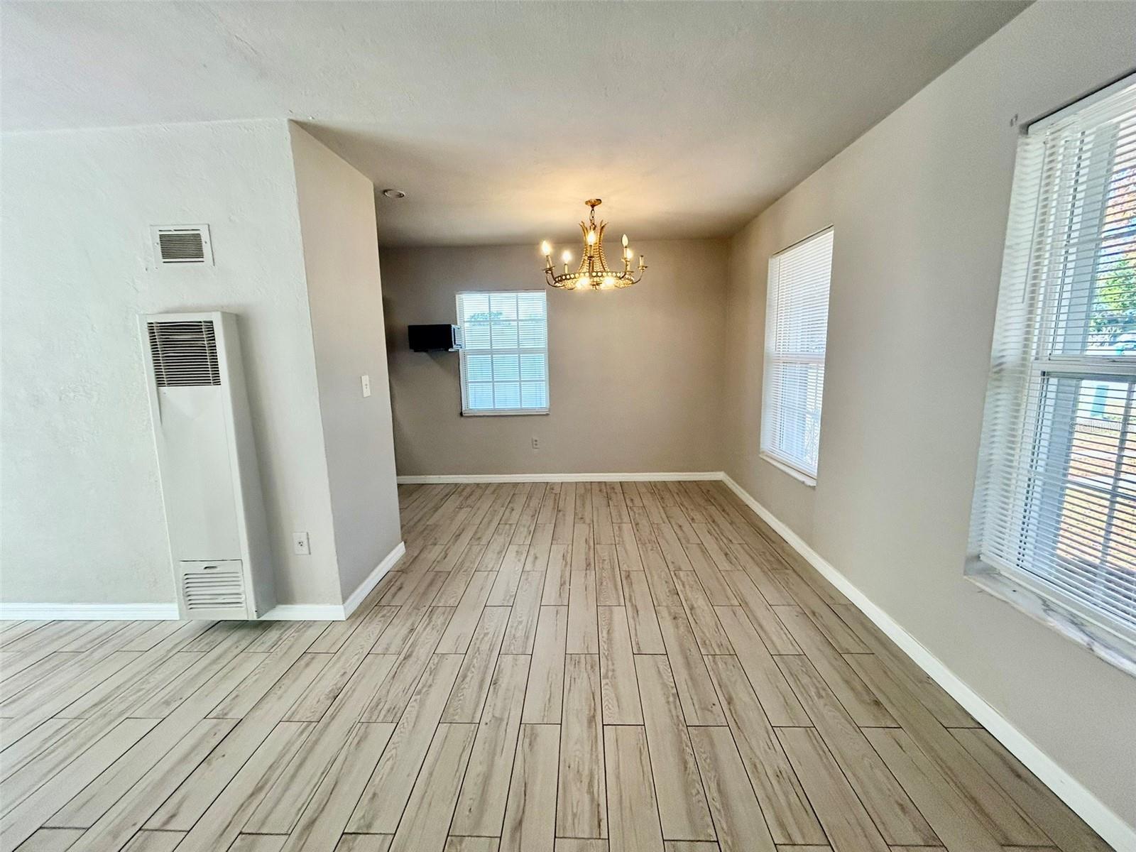 PORT CHARLOTTE SEC 033 - Residential Lease