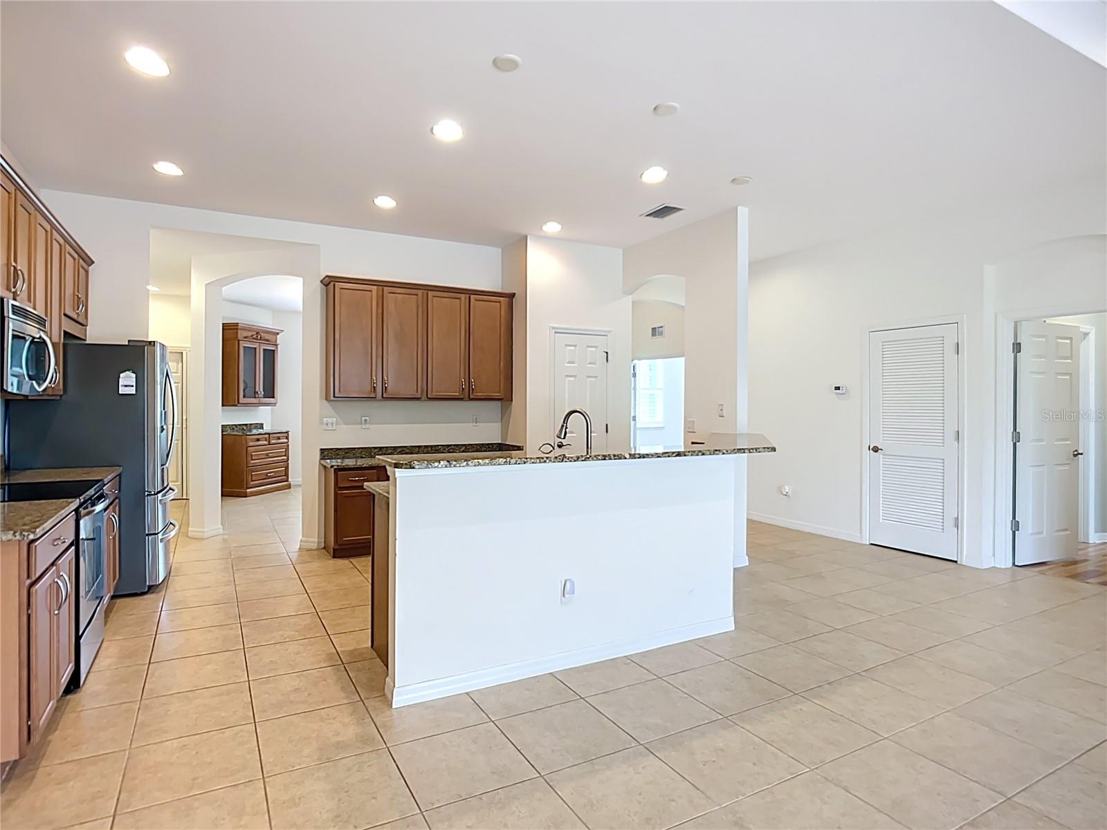 VENTURA VILLAGE - Residential