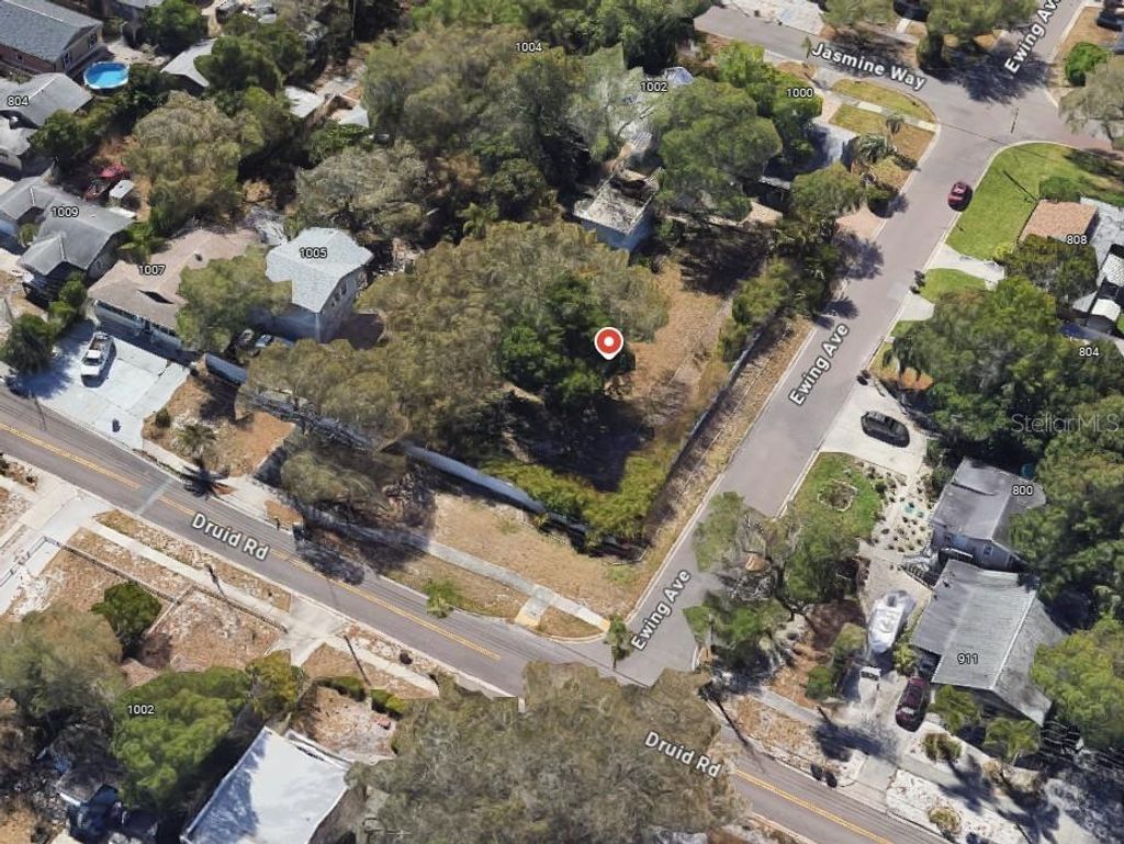 Photo of 1001 Druid Road E, Clearwater, FL 33756 (MLS # O6369048)