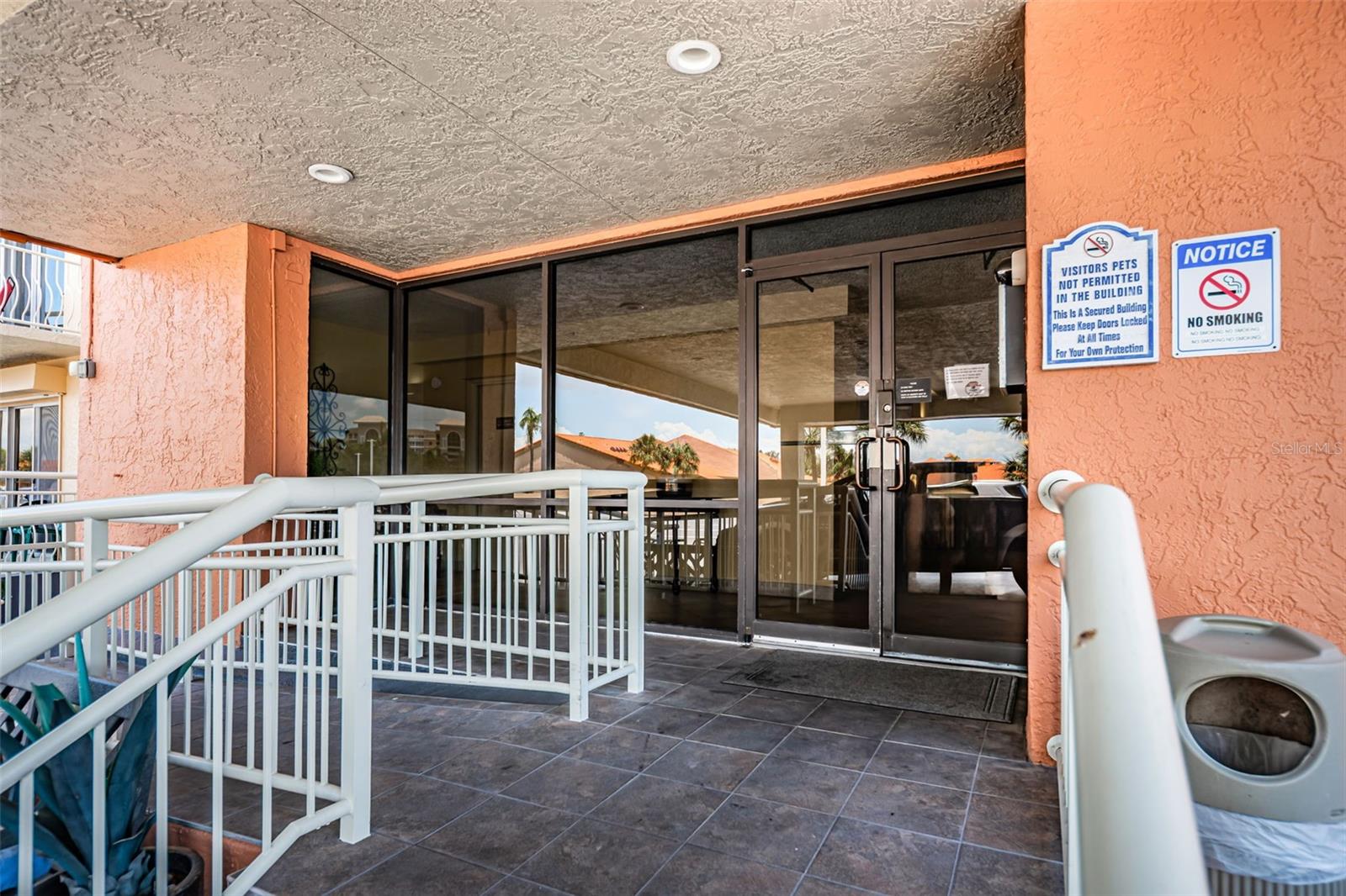 4900 BRITTANY DRIVE S 706