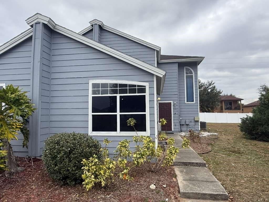 Photo of 709 Orchid Drive #B, Davenport, FL 33897 (MLS # S5142821)