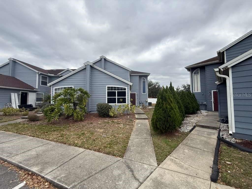 Photo of 709 Orchid Drive #B, Davenport, FL 33897 (MLS # S5142821)