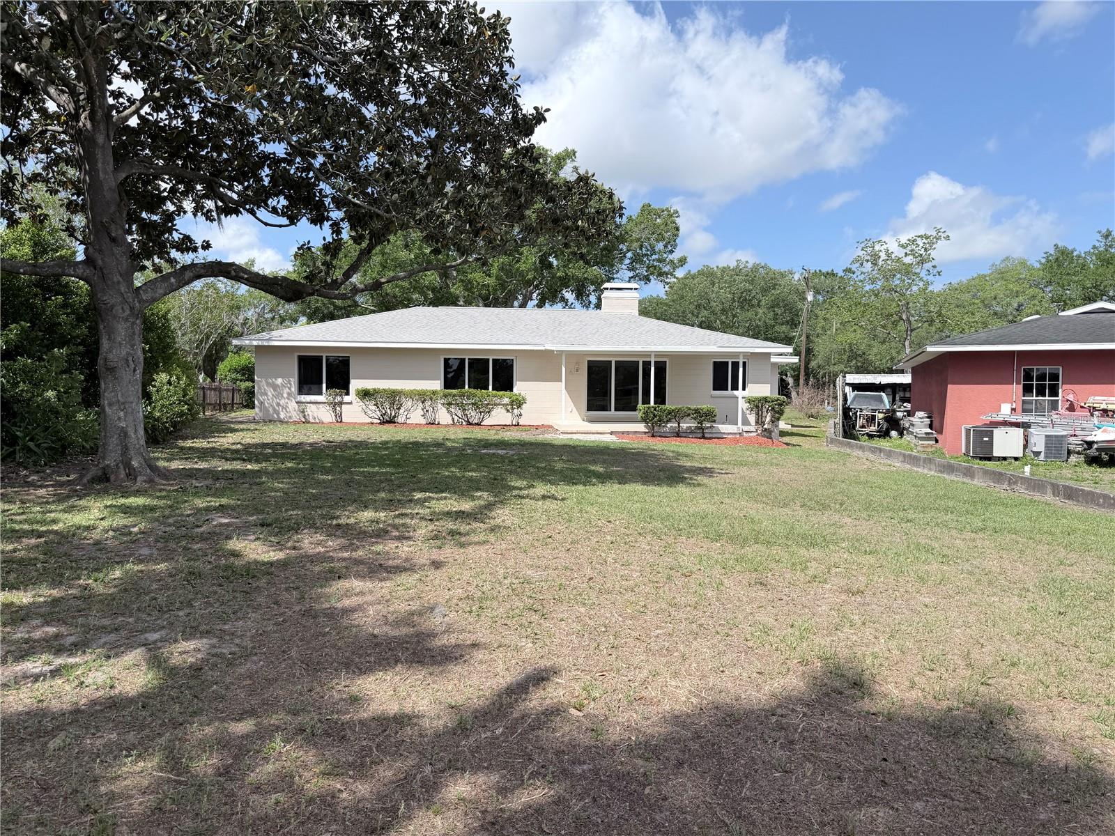 GOLFLAND OF TAMPAS NORTH SIDE - Residential