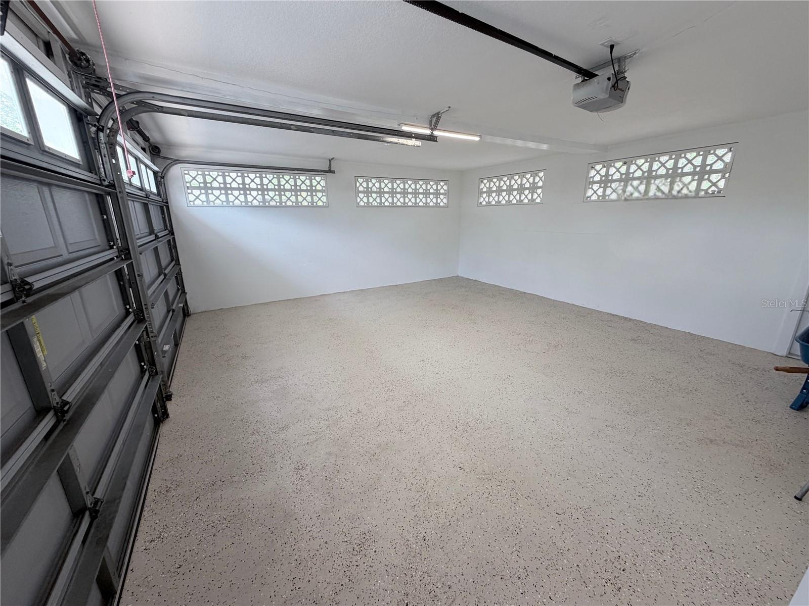 GOLFLAND OF TAMPAS NORTH SIDE - Residential