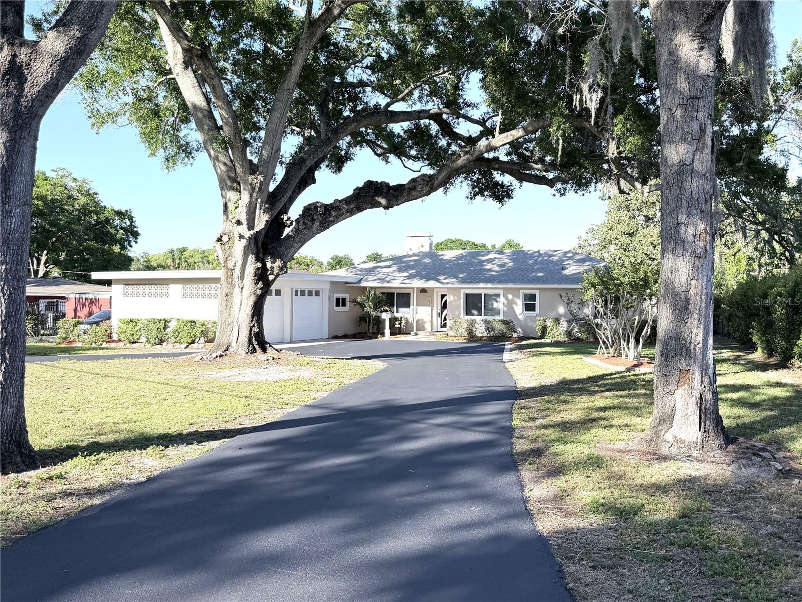 GOLFLAND OF TAMPAS NORTH SIDE - Residential