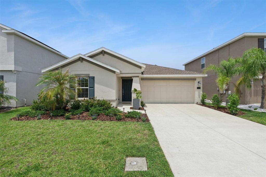 Photo of 570 Peg Court, Saint Cloud, FL 34772 (MLS # OM723727)