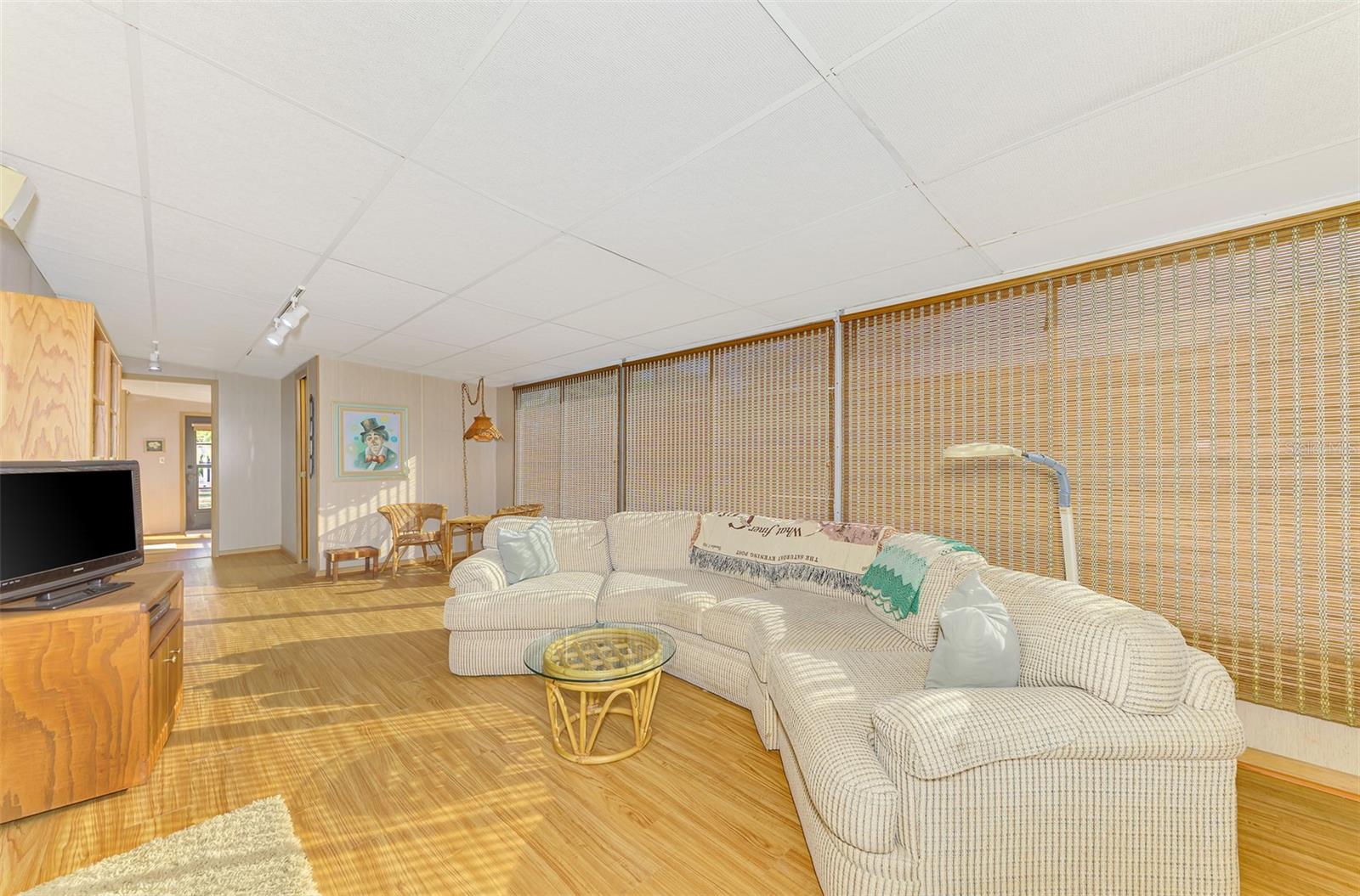 HOLIDAY PARK - Residential