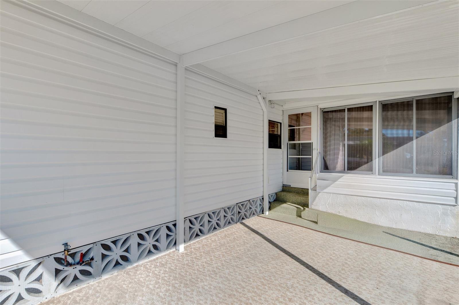 HOLIDAY PARK - Residential