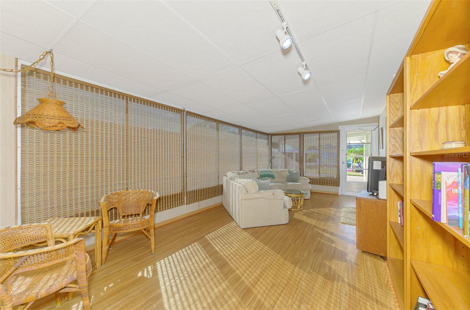 HOLIDAY PARK - Residential